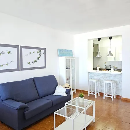 Apartment New Sensational Ocean Brise, Seafront Playa De Las Vistas, Cristianos Ii *